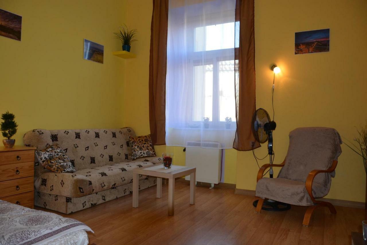 Miracool Apartament Apartment Krakow Ngoại thất bức ảnh