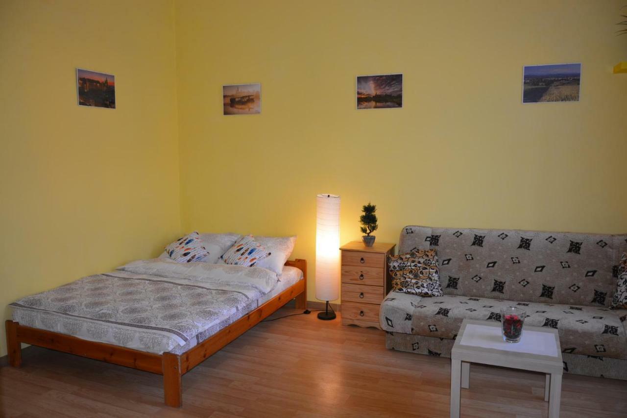 Miracool Apartament Apartment Krakow Ngoại thất bức ảnh